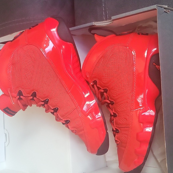 New Nike - Picture 8 of 14